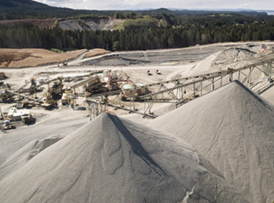 反擊式破碎機(jī)工作中出現(xiàn)過熱現(xiàn)象的原因